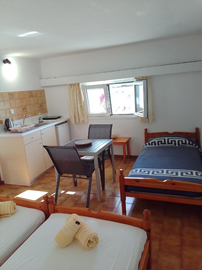 Samos Rooms Питагорио Екстериор снимка