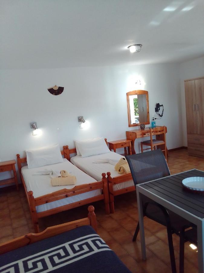 Samos Rooms Питагорио Екстериор снимка